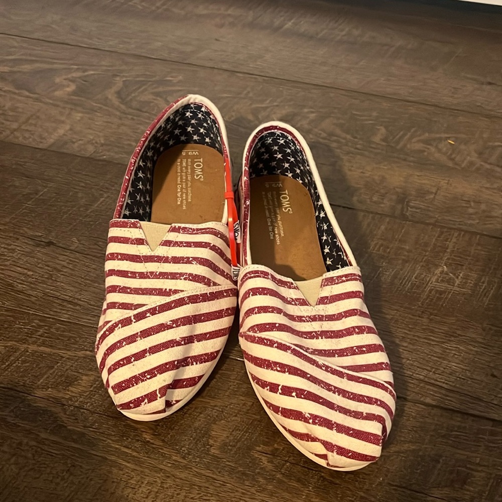 Toms shoes